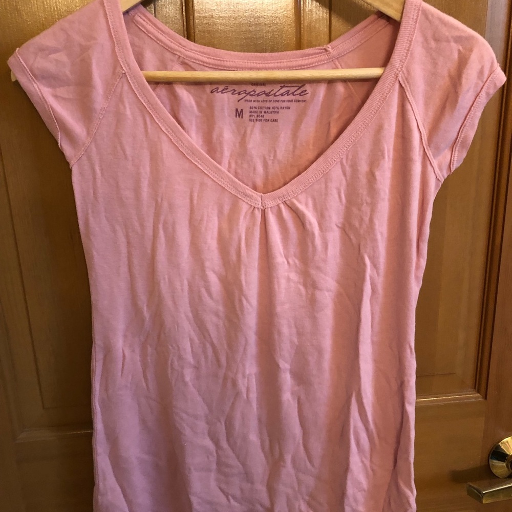 Aeropostale original v neck T-shirt